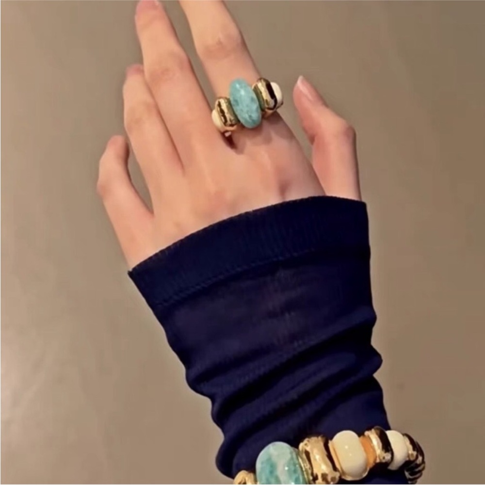 Aureli Bidermann Paris France Designer Blue Green
Chalcedony Gemstone Gold Ring - Picture 2 of 6